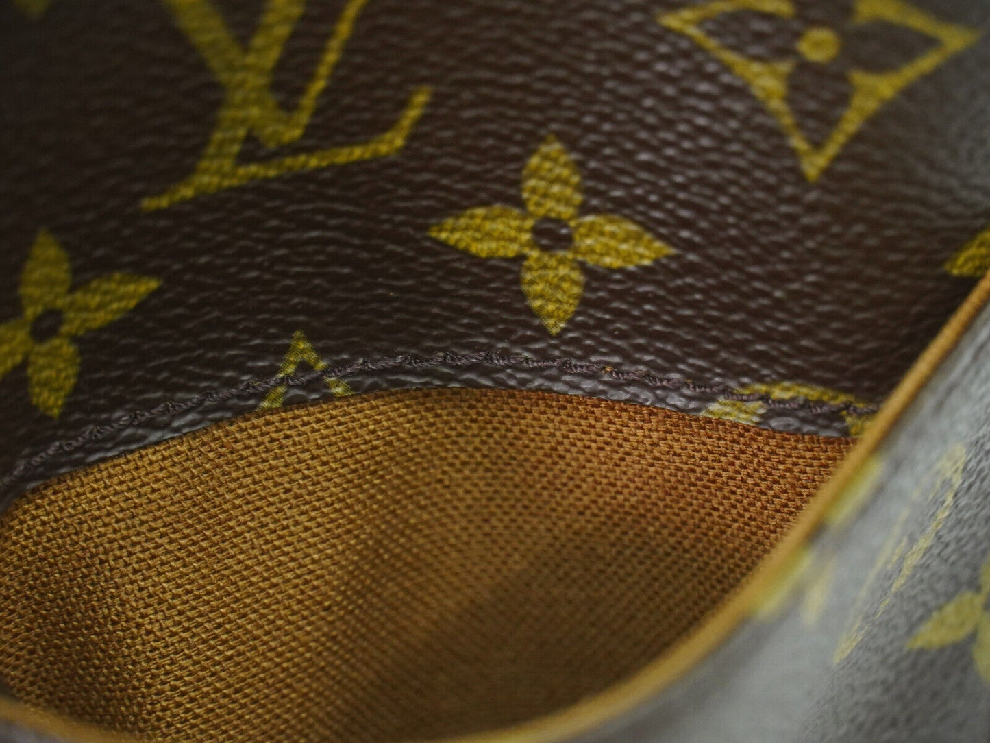 Louis Vuitton Gange