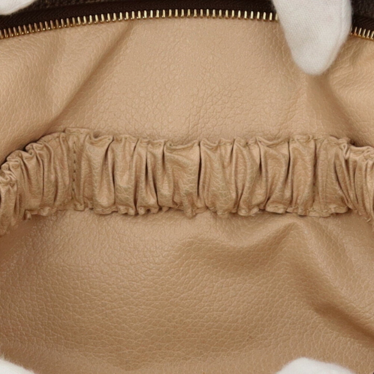 Louis Vuitton Trousse Toilette 28
