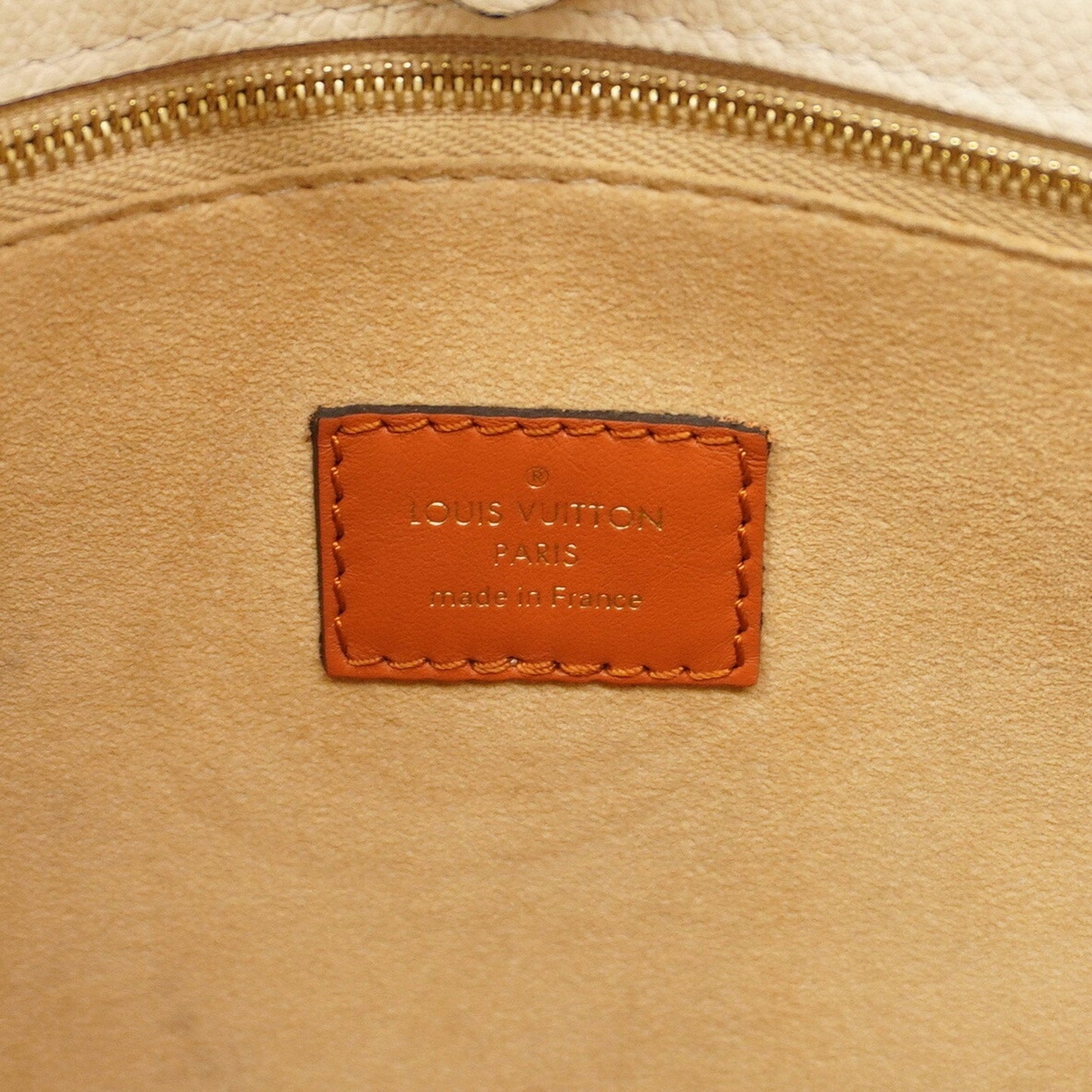Louis Vuitton On my Side