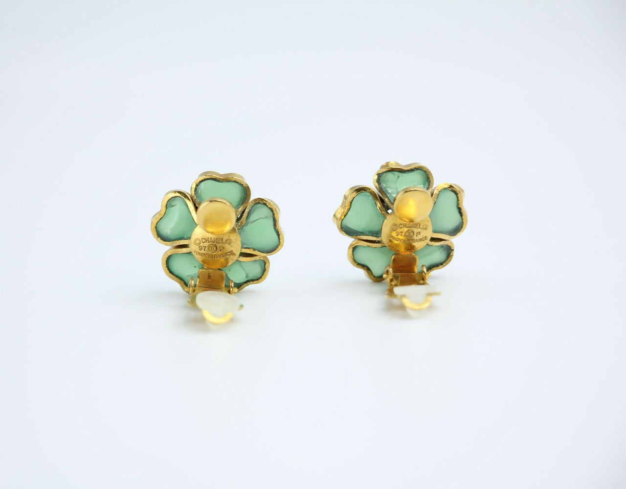 Chanel Vintage 97P Gripoix Jade Light Green Camellia Clip-on Earrings