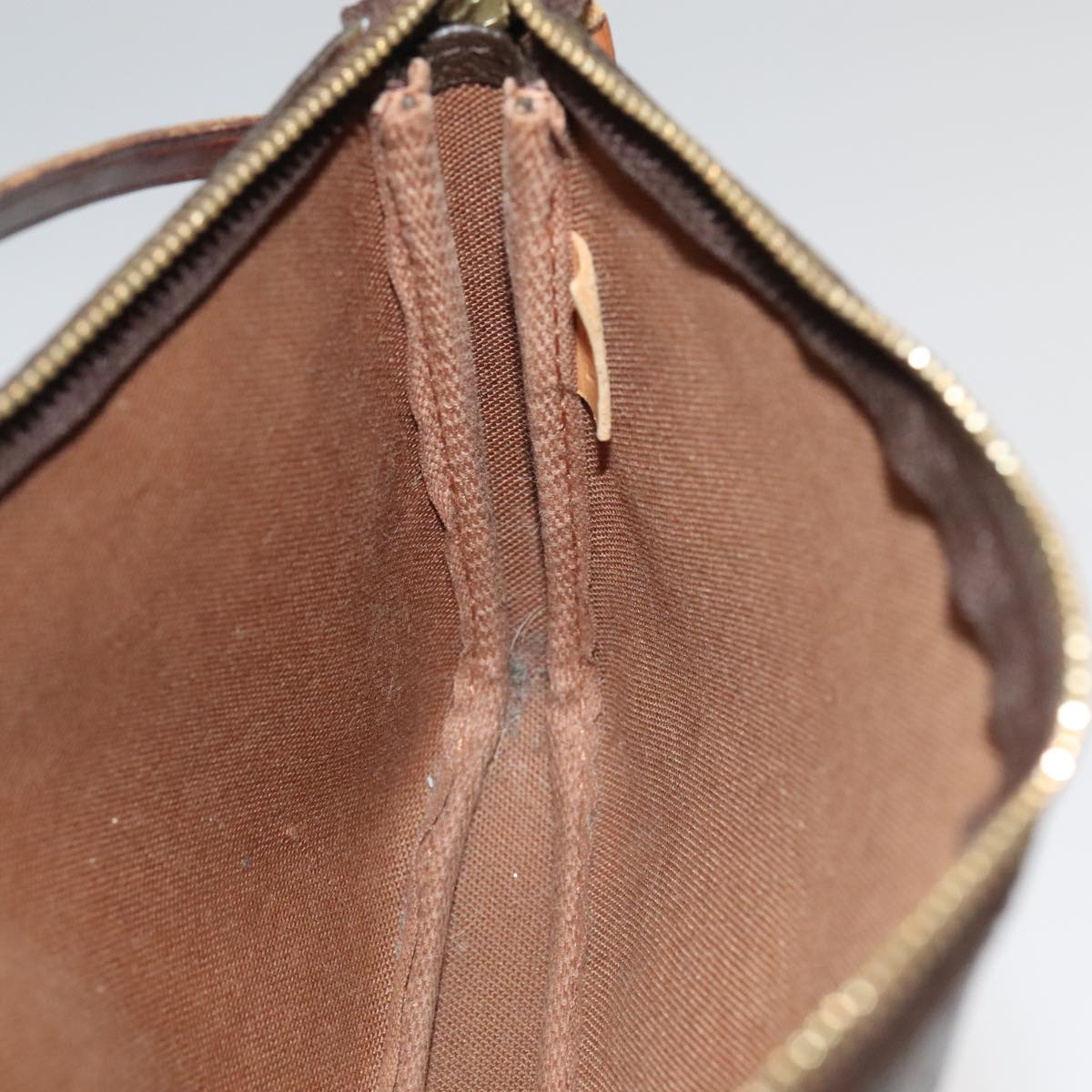 Louis Vuitton Pochette Accessoire