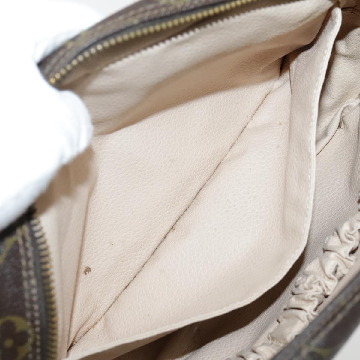 Louis Vuitton Trousse de Toilette