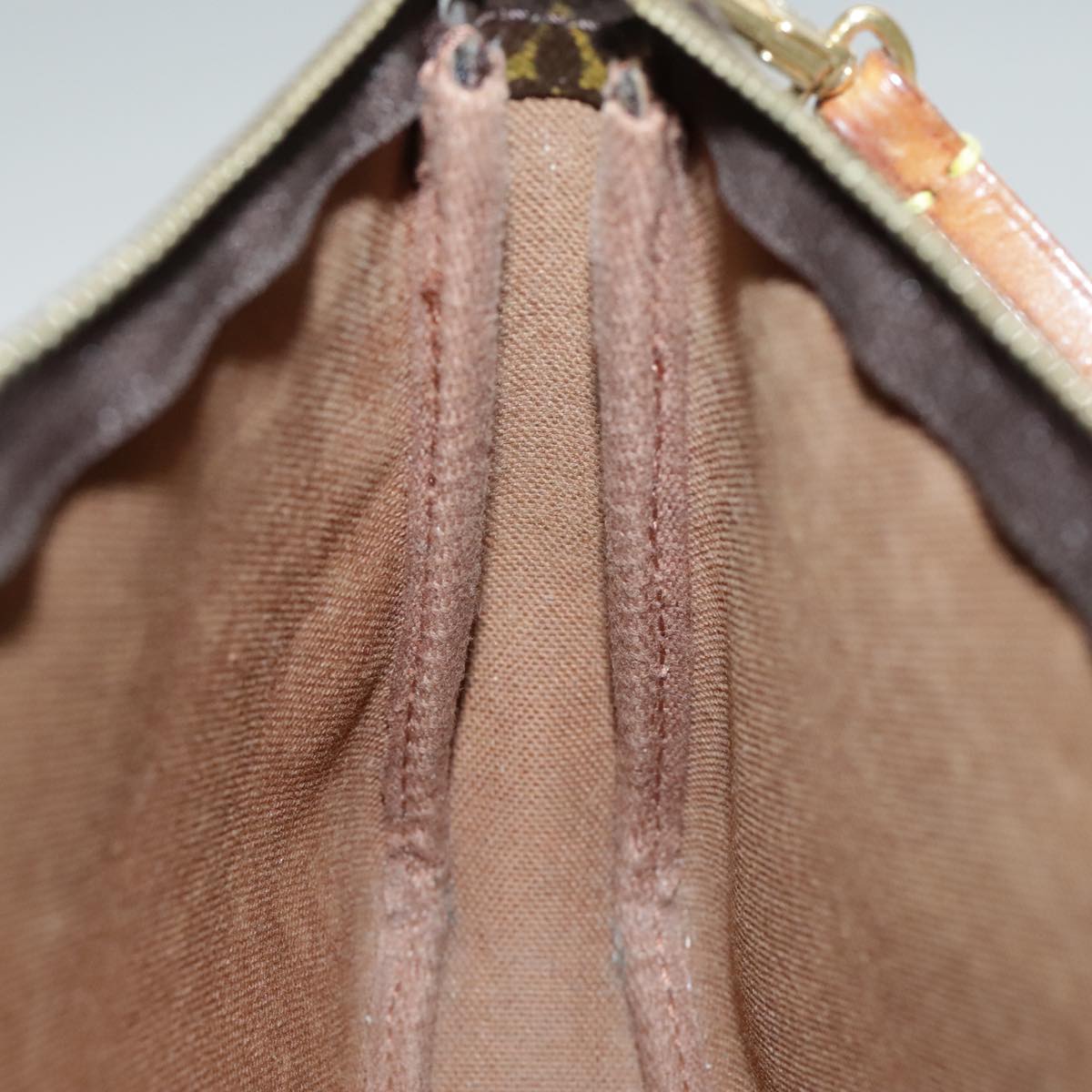 Louis Vuitton Pochette Accessoire