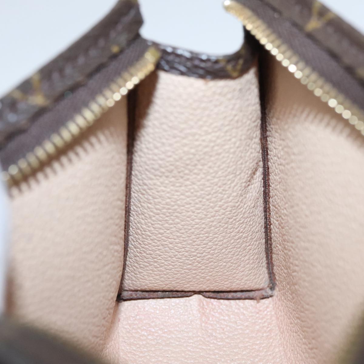Louis Vuitton Trousse de Toilette