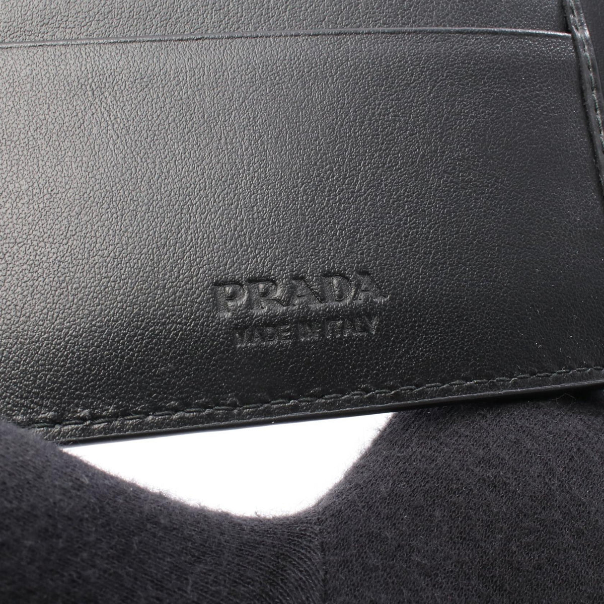 Prada 2MO5132E54F0002 Leather Wallet
