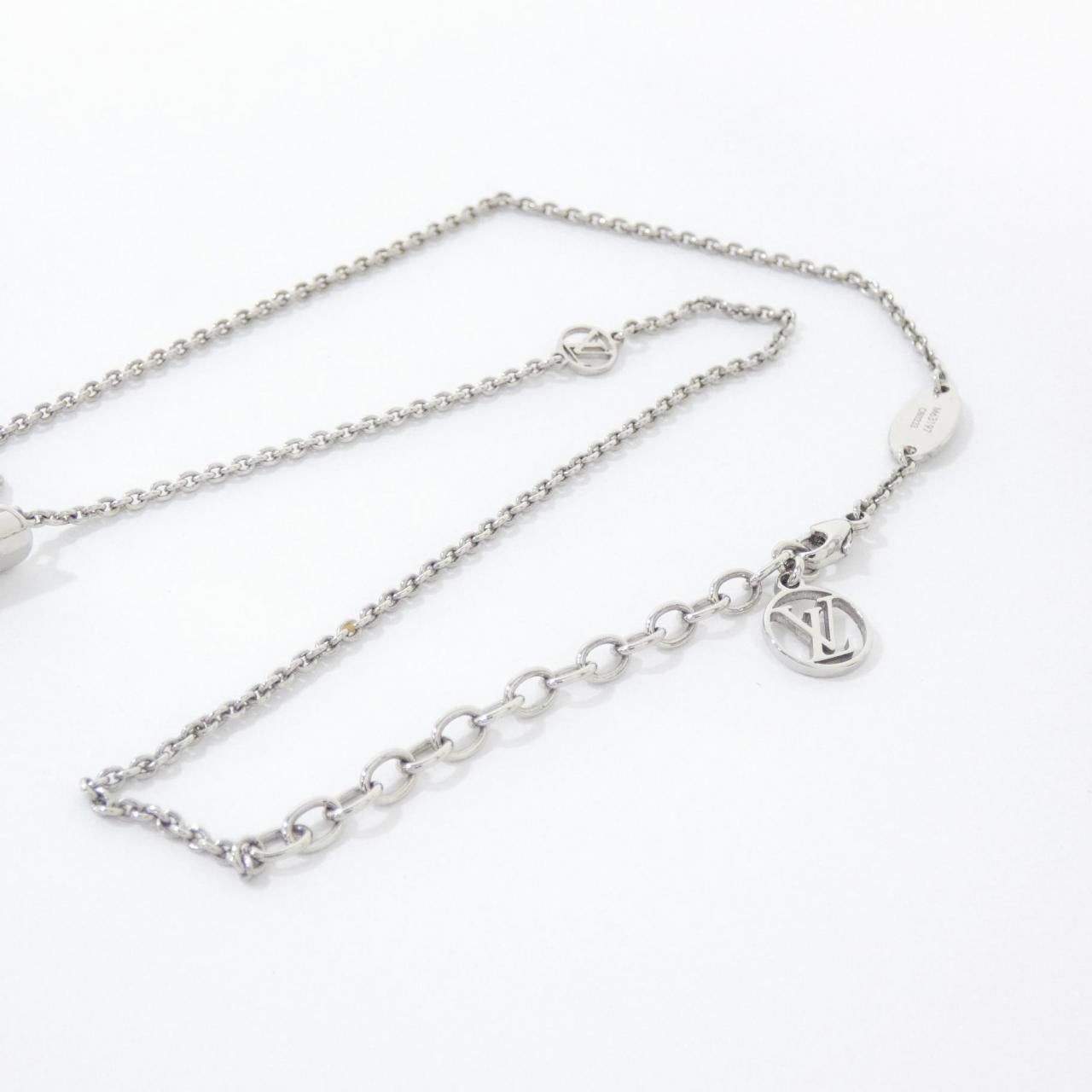 Louis Vuitton Essential V Necklace