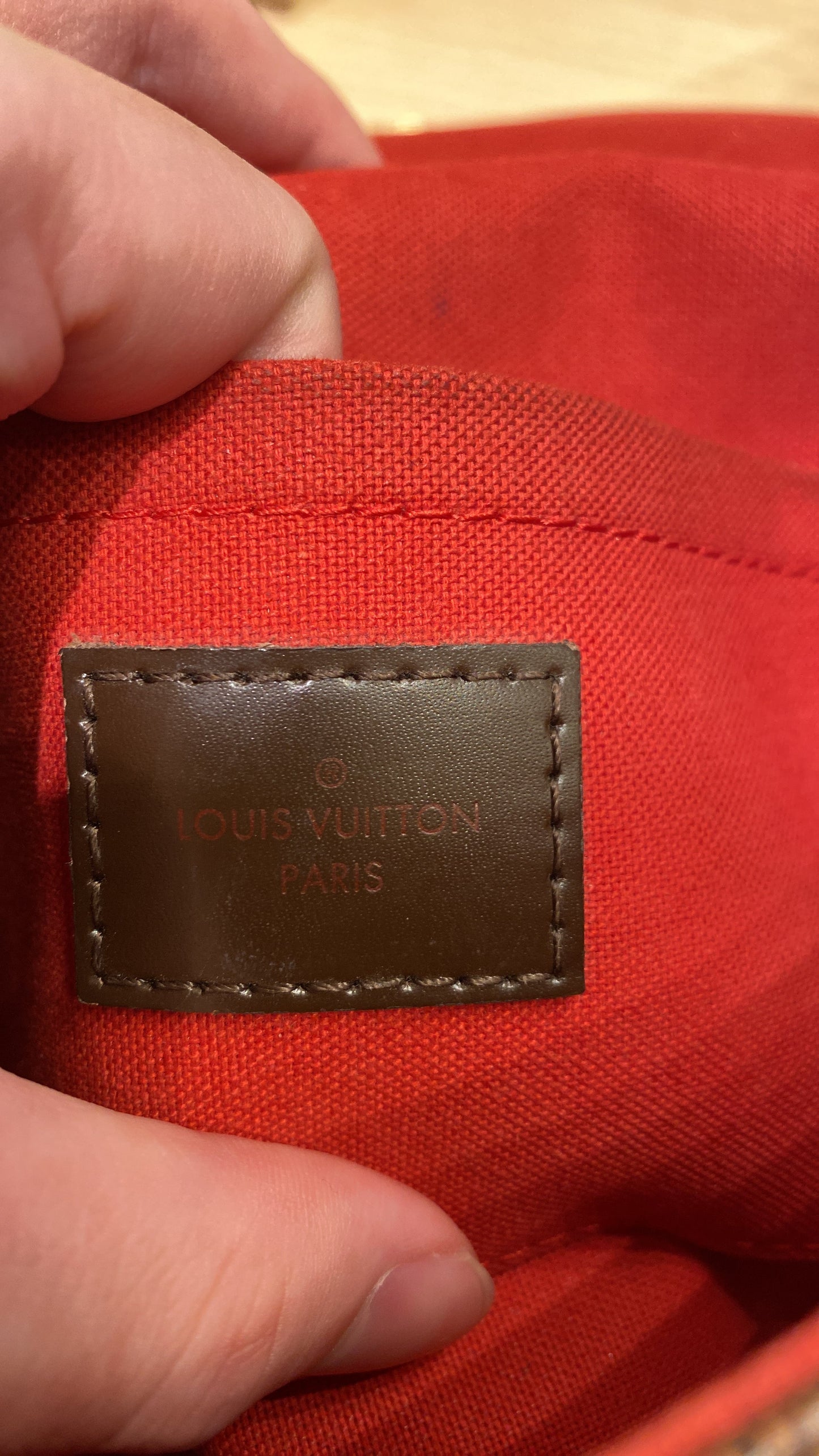 Louis Vuitton Favorite Handbag Damier MM