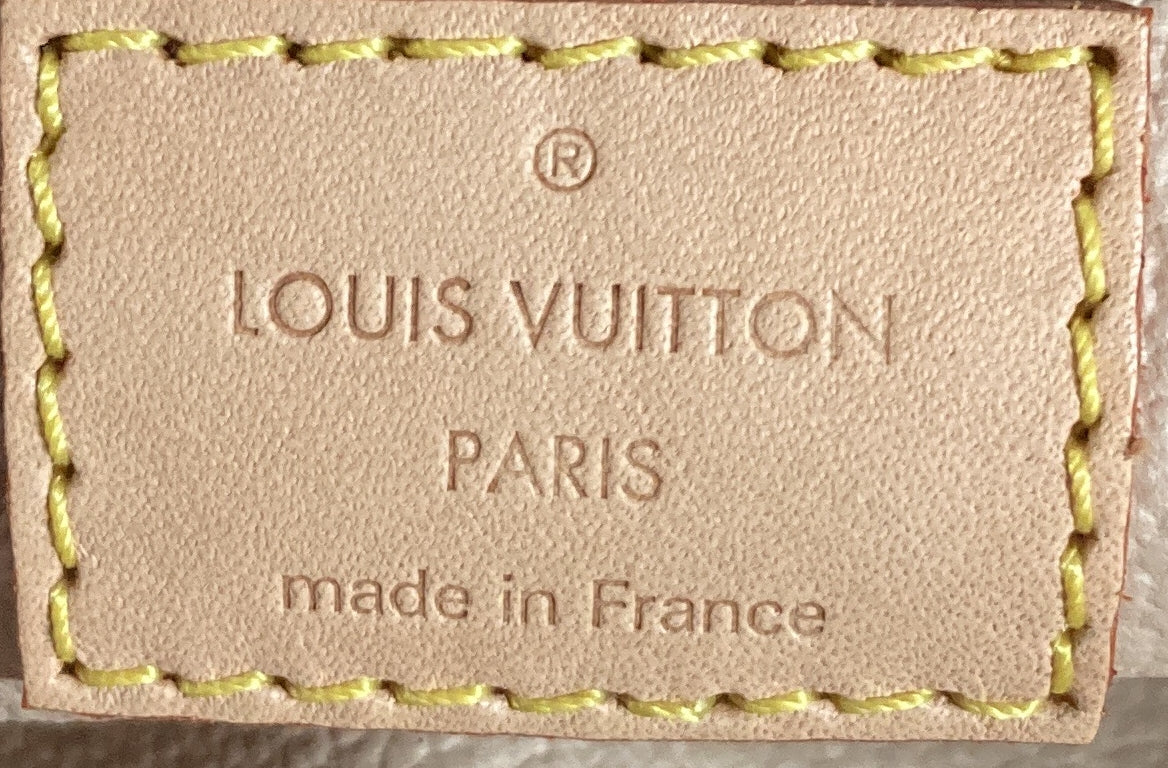 Louis Vuitton Dopp Kit Toiletry Pouch Monogram Canvas