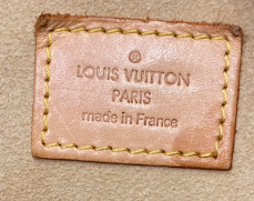 Louis Vuitton Manhattan Handbag Monogram Canvas GM