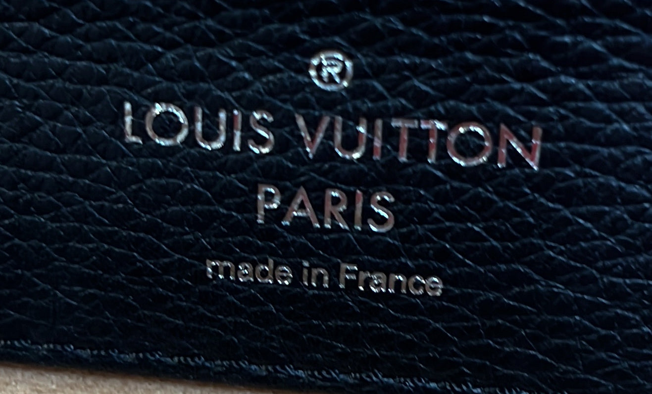 Louis Vuitton Lockme Ever Handbag Leather BB