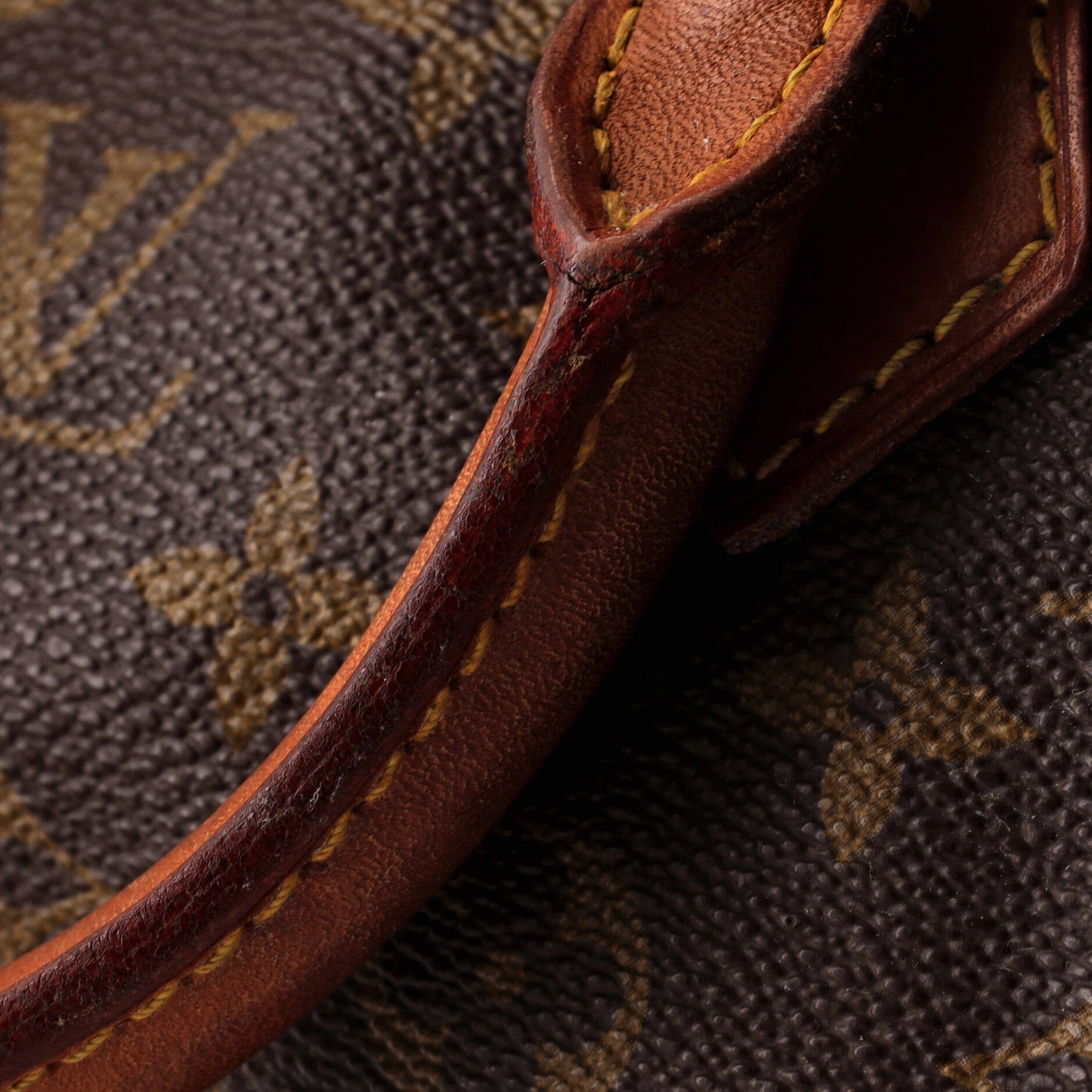 Louis Vuitton Speedy Handbag Monogram Canvas 25