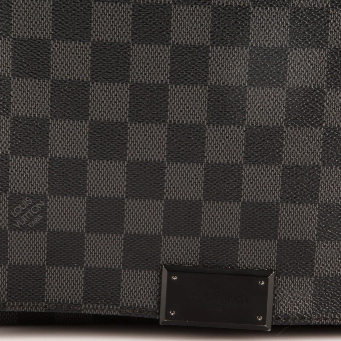 Louis Vuitton District Messenger Bag Damier Graphite MM