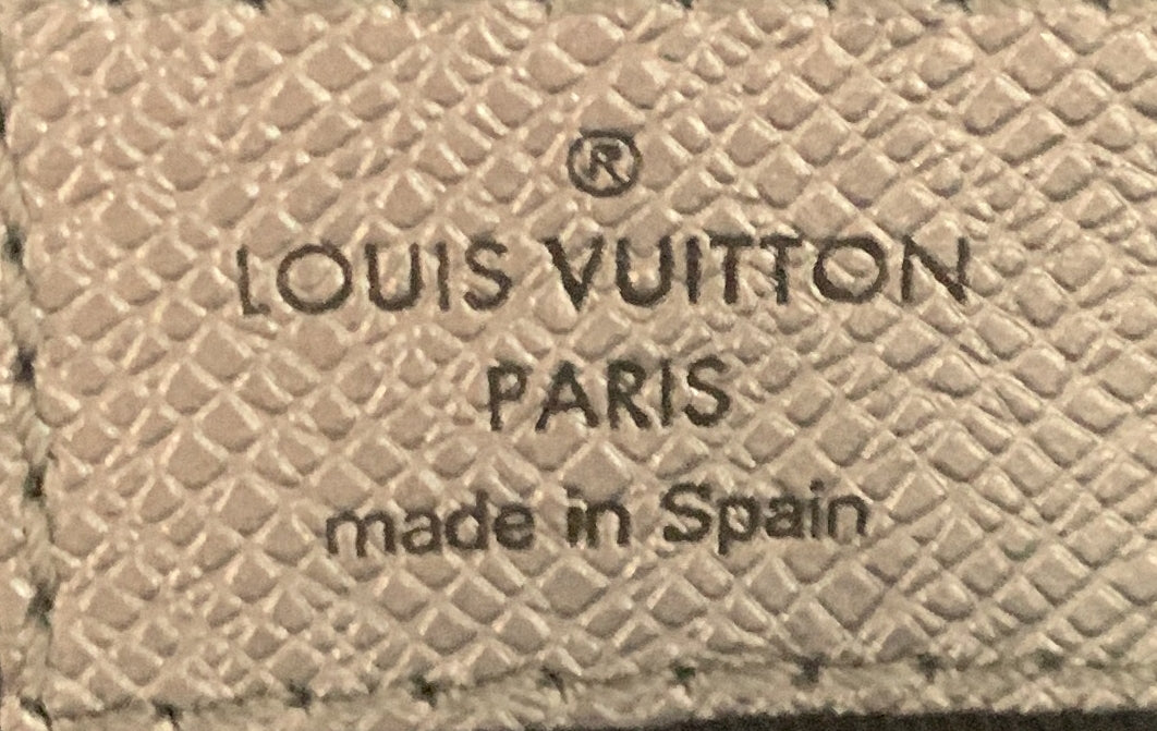 Louis Vuitton Outdoor Slingbag Monogram Taigarama