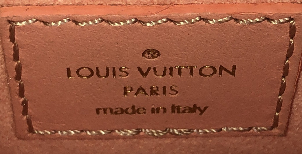 Louis Vuitton New Wave Heart Crossbody Bag Quilted Leather