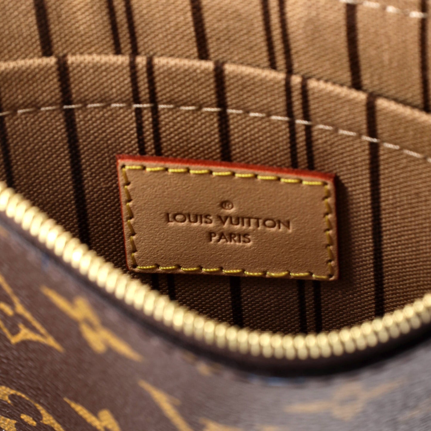 Louis Vuitton Neverfull Pochette Monogram Canvas Large