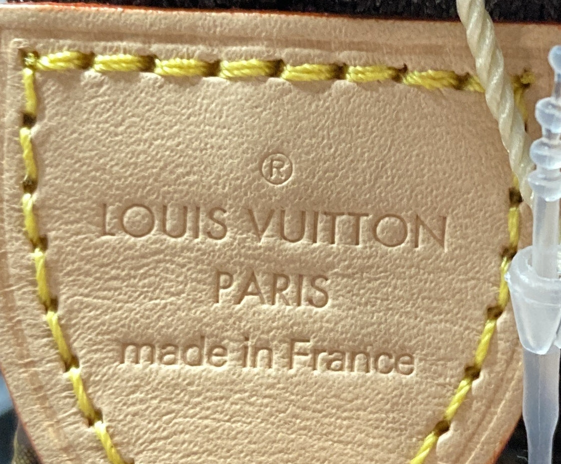 Louis Vuitton Toiletry Pouch Monogram Canvas 26