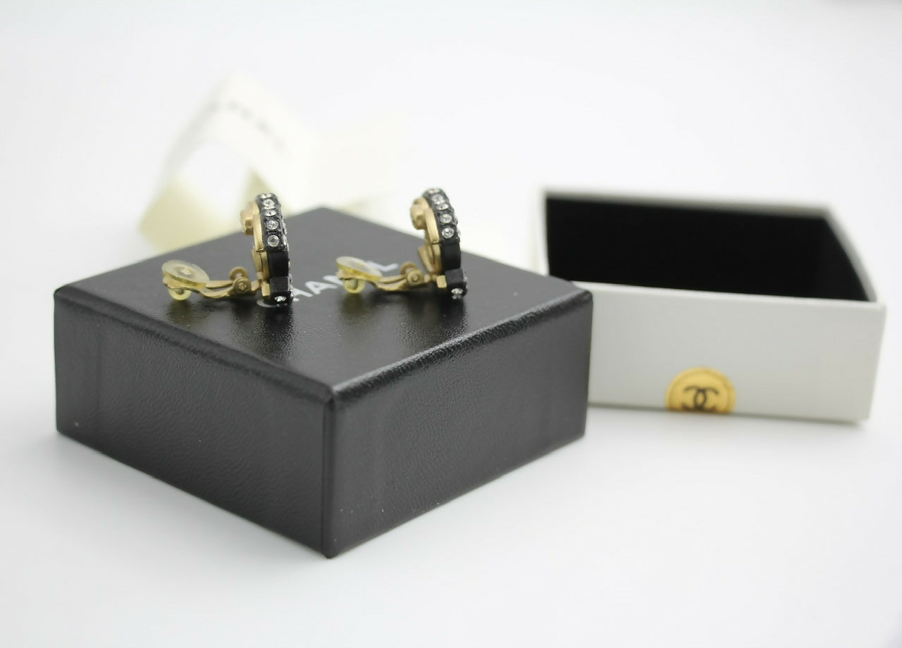 Chanel Vintage 02A Rhinestone Black CC Logo Clip-on Earrings
