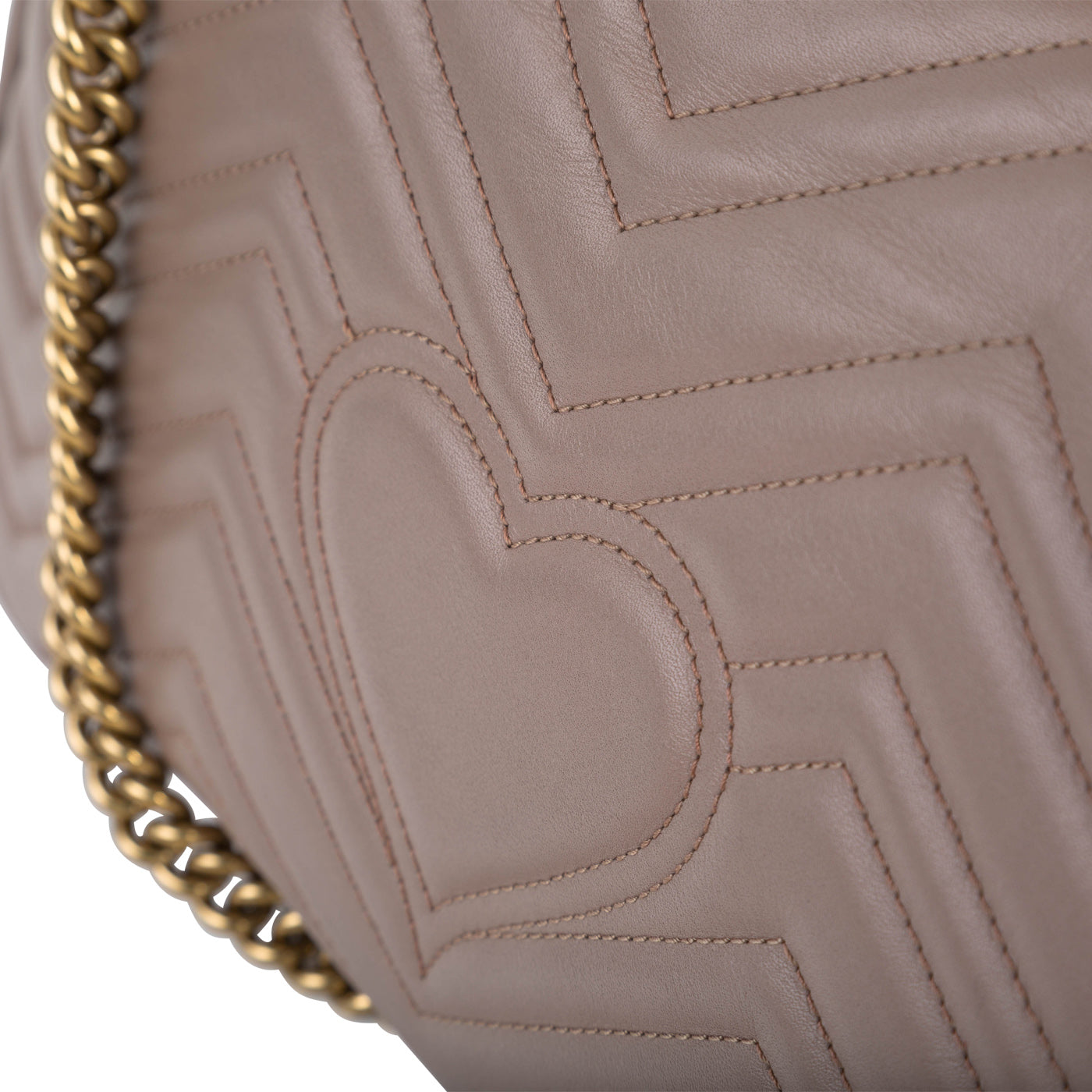 Gucci GG Marmont Medium Matelass�
