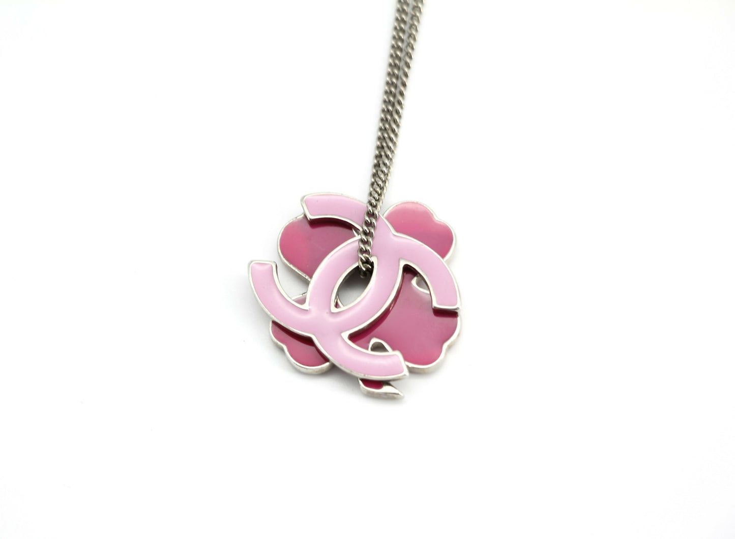 Chanel Vintage 04P Enamel Peach Pink Four-Leaf Clover Necklace