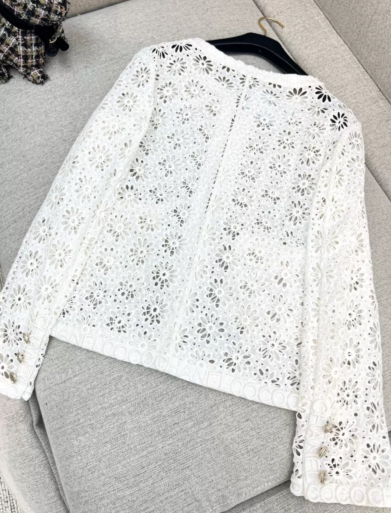 Chanel 21S white cardigan size 36
