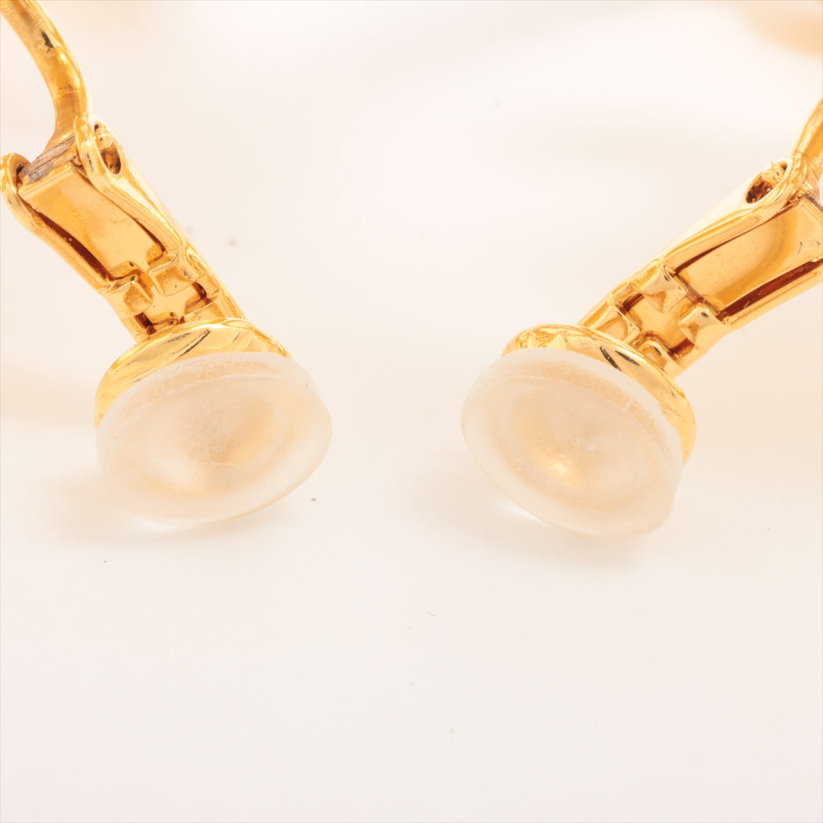 Chanel Coco Heart Rhinestone Gold Clip On Earrings Costume Jewellery 2023