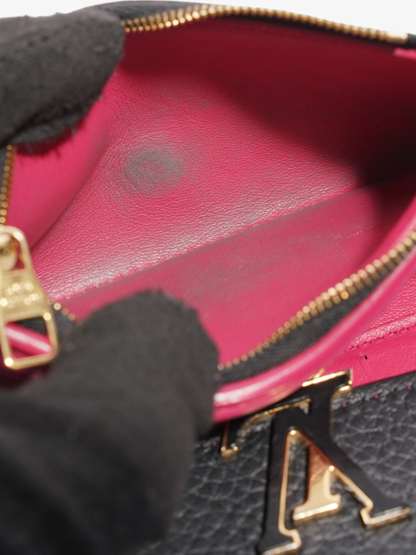 Louis Vuitton Capucine Wallet Black Leather