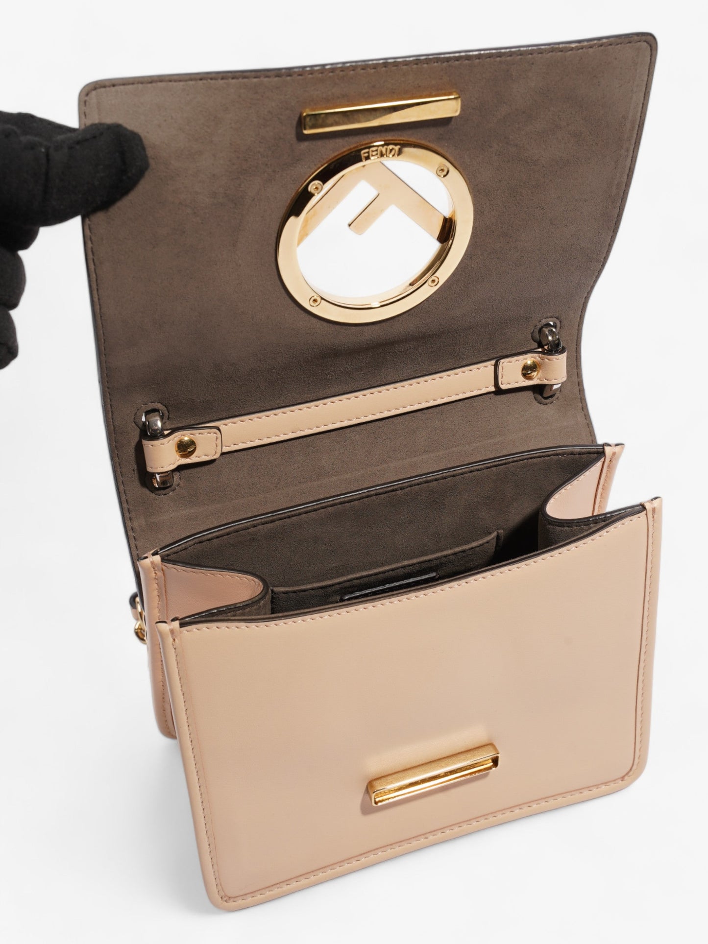 Fendi Fendi Kan Beige Leather