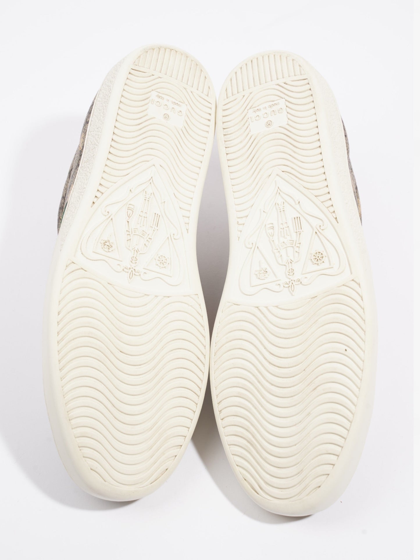 Gucci Ace GG Bee Supreme Sneakers Beige Monogram / Green / Red Canvas EU 38.5 UK 5.5