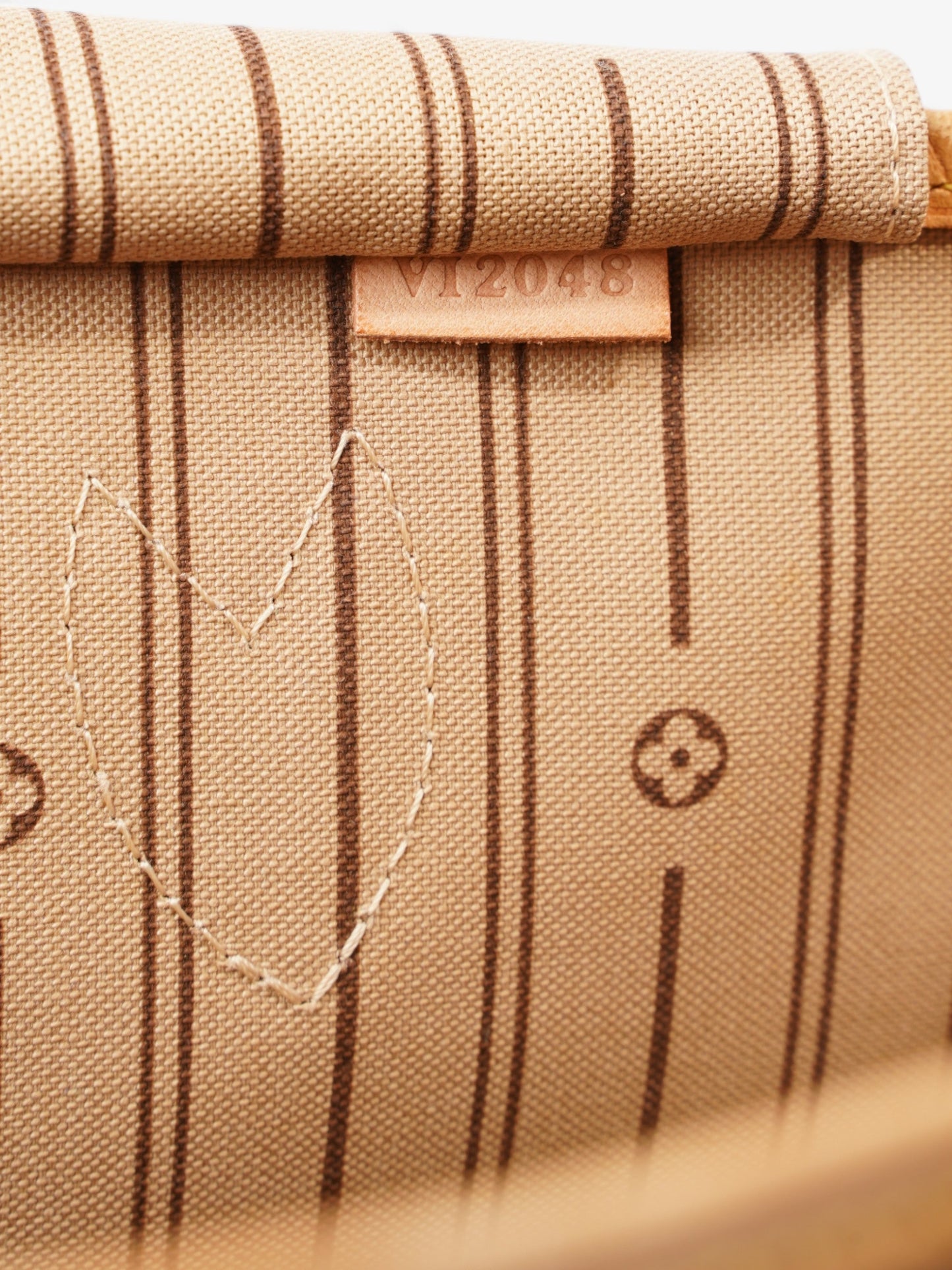 Louis Vuitton Neverfull Monogram Coated Canvas MM