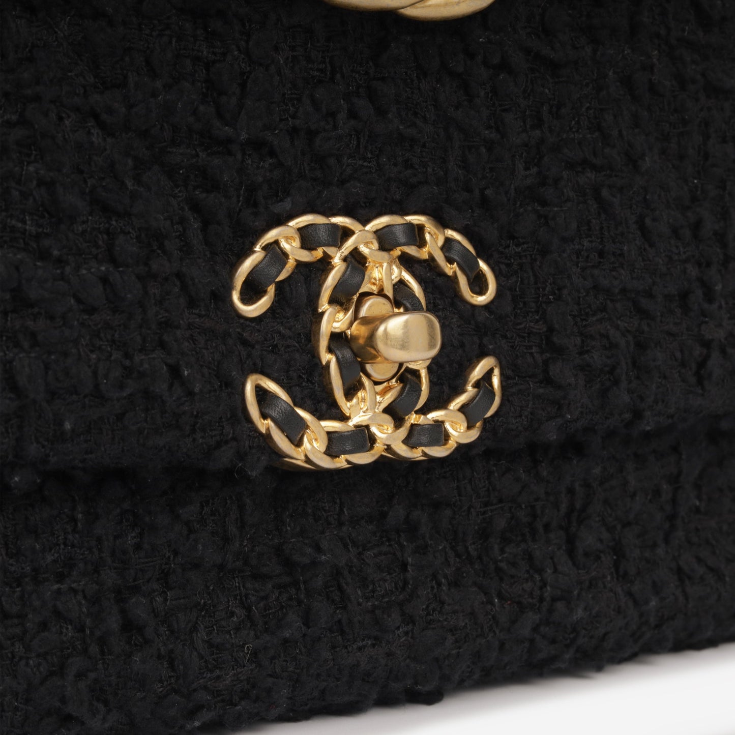 Chanel Chanel 19 - Small