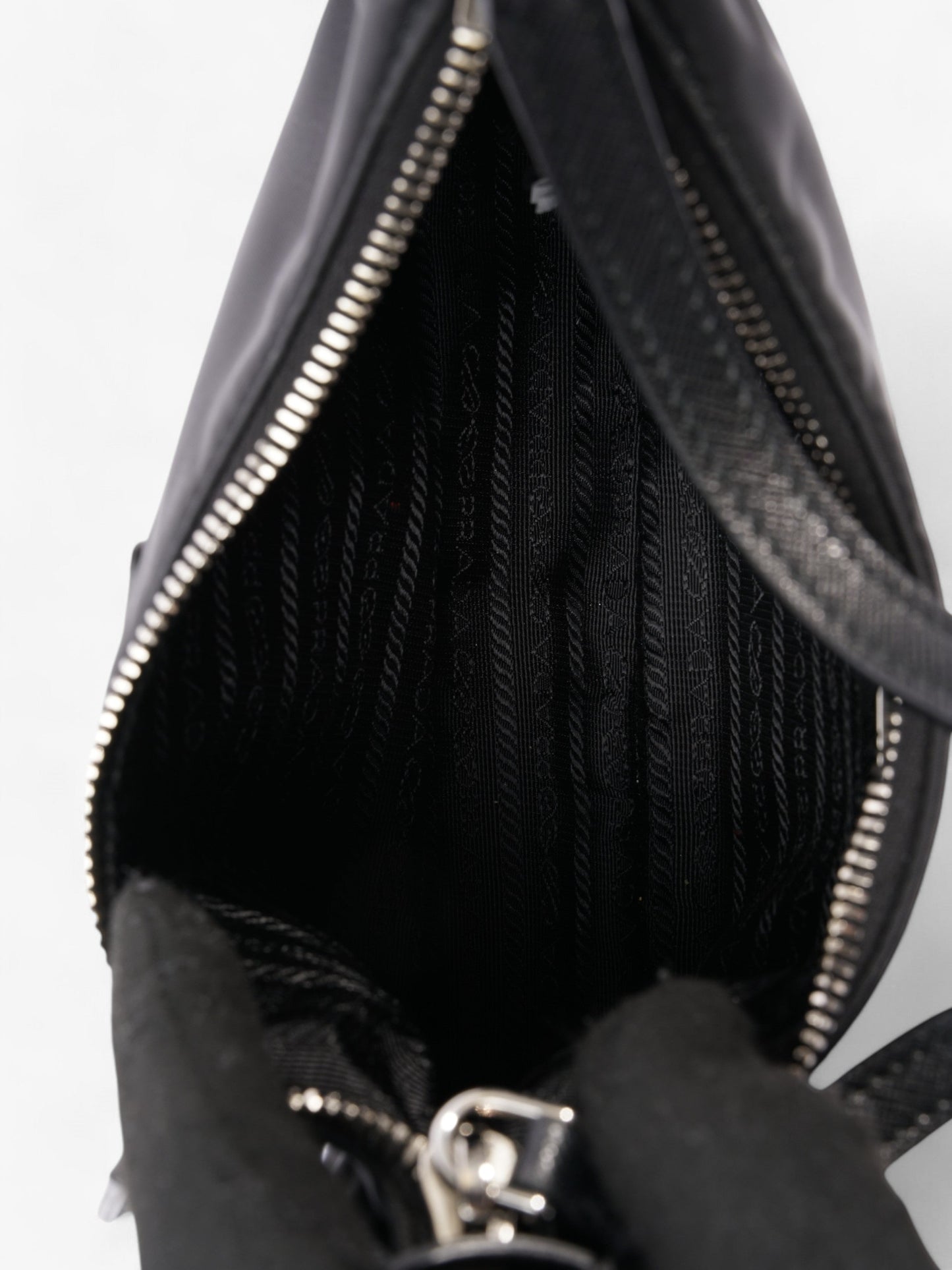 Prada Re-Edition 2005 Black Re Nylon