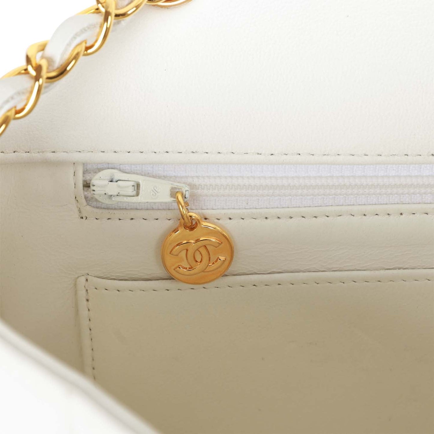 Chanel Vintage Medium Diana Flap Bag White Lambskin Gold Hardware