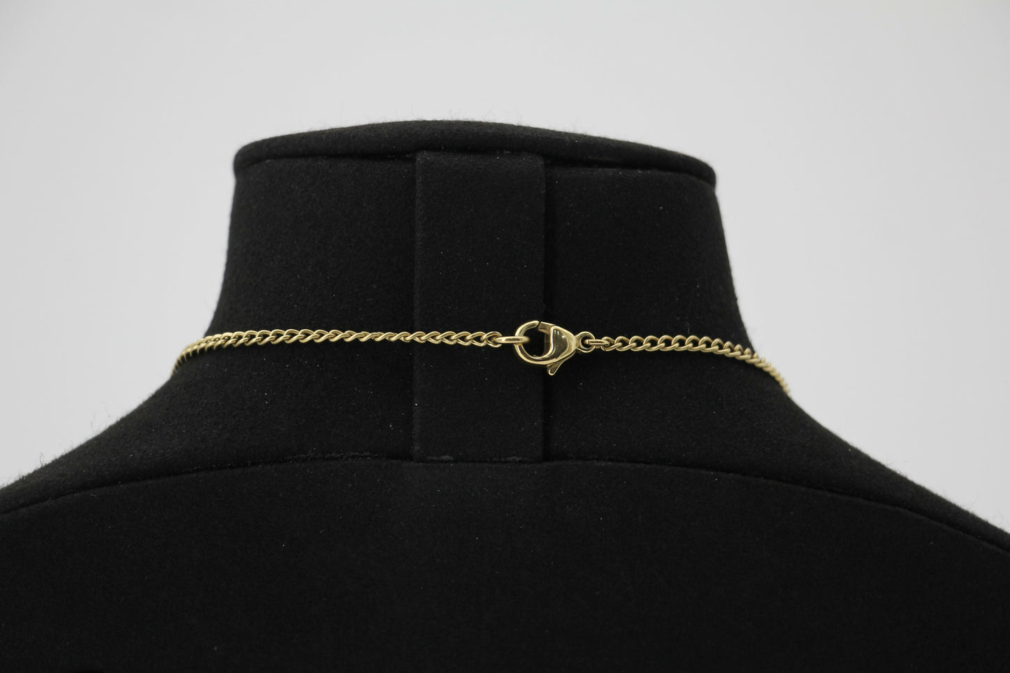 Chanel Vintage 03S Metal White Mushroom Necklace