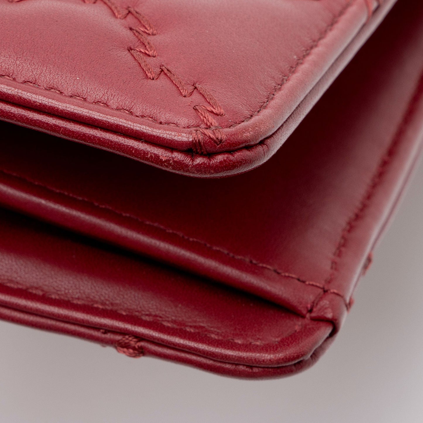 Chanel Leather Double Stitch CC Hamptons Yen Wallet