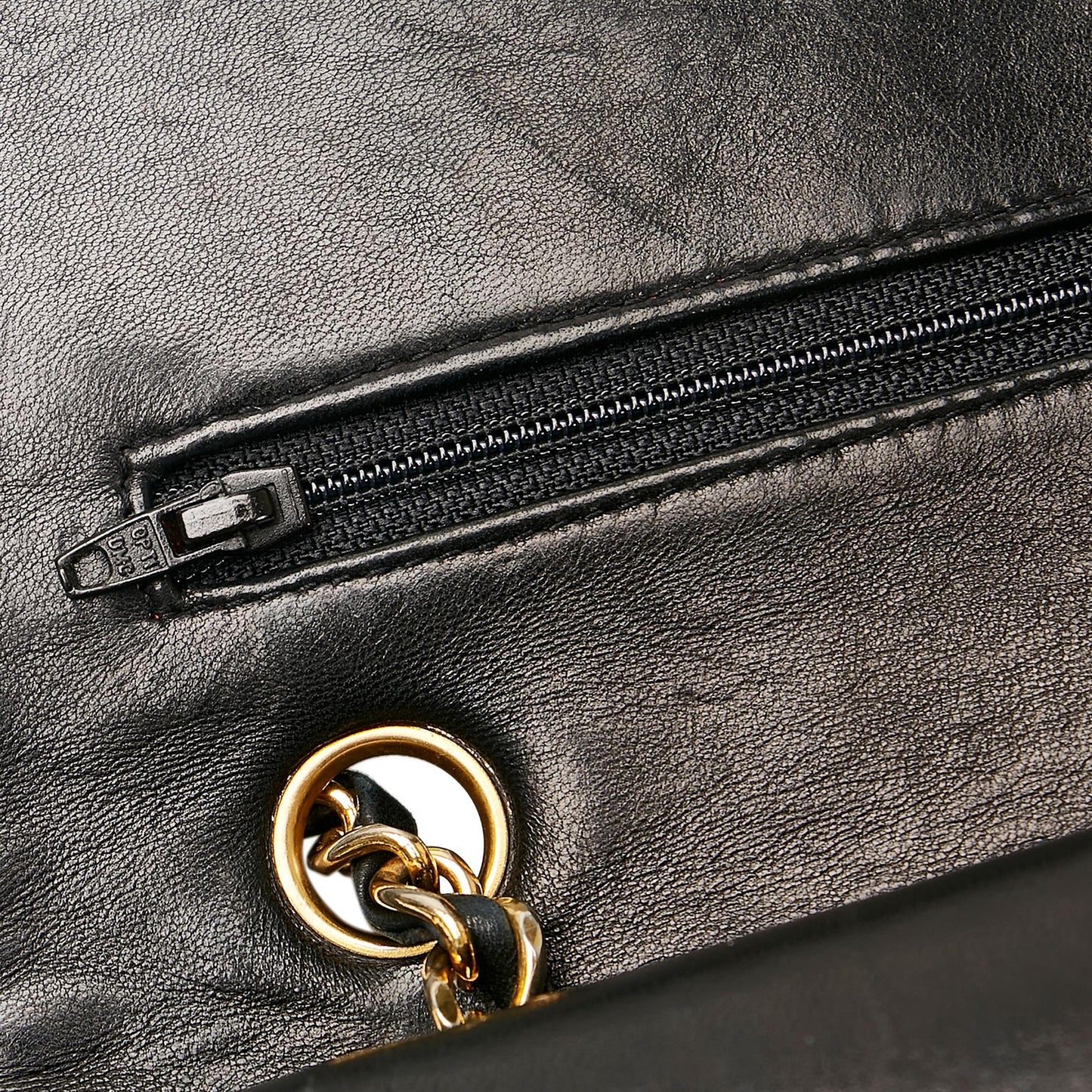 Chanel Medium Classic Lambskin Double Flap (SHG-36031)
