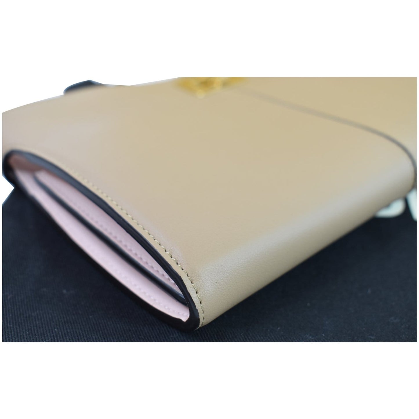 FENDI Peekaboo Iconic Twist Lock Leather Wallet Brown