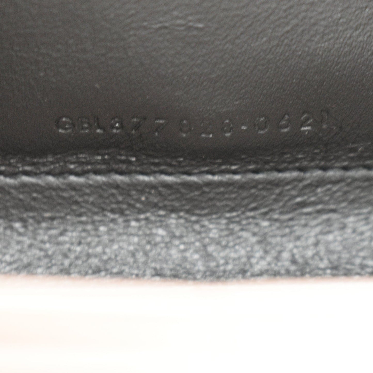 YVES SAINT LAURENT Grain De Poudre Chain Wallet Pink