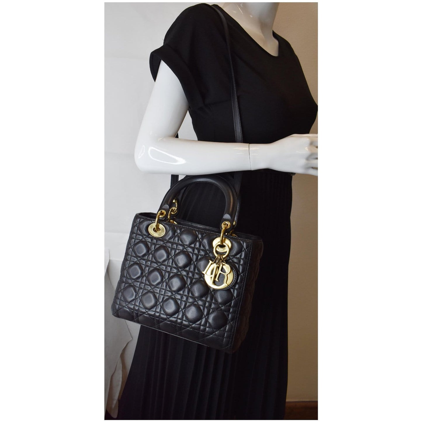 CHRISTIAN DIOR Medium Lady Dior Lambskin Shoulder Bag Black