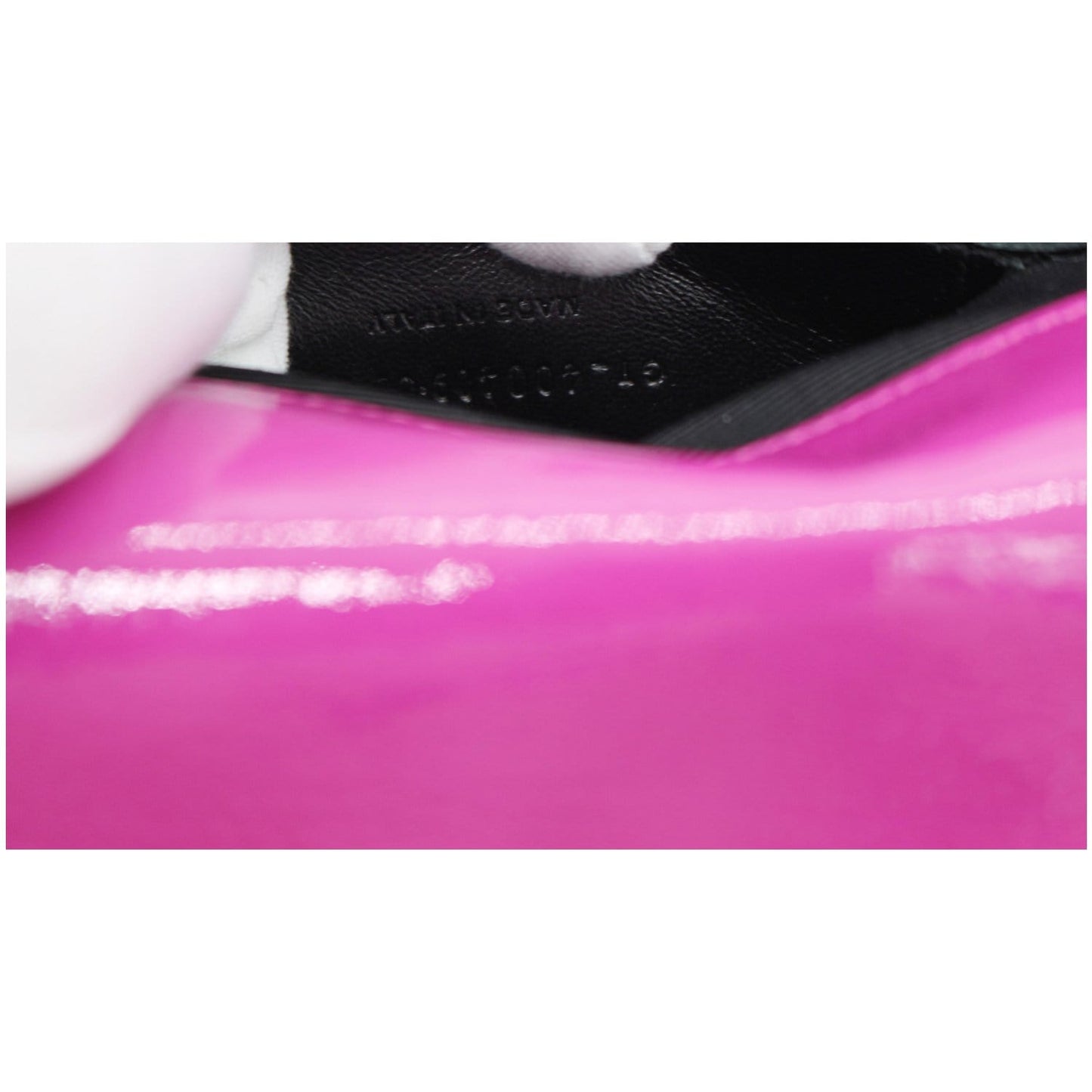 YVES SAINT LAURENT Belle de Jour Patent Leather Clutch Bag Pink