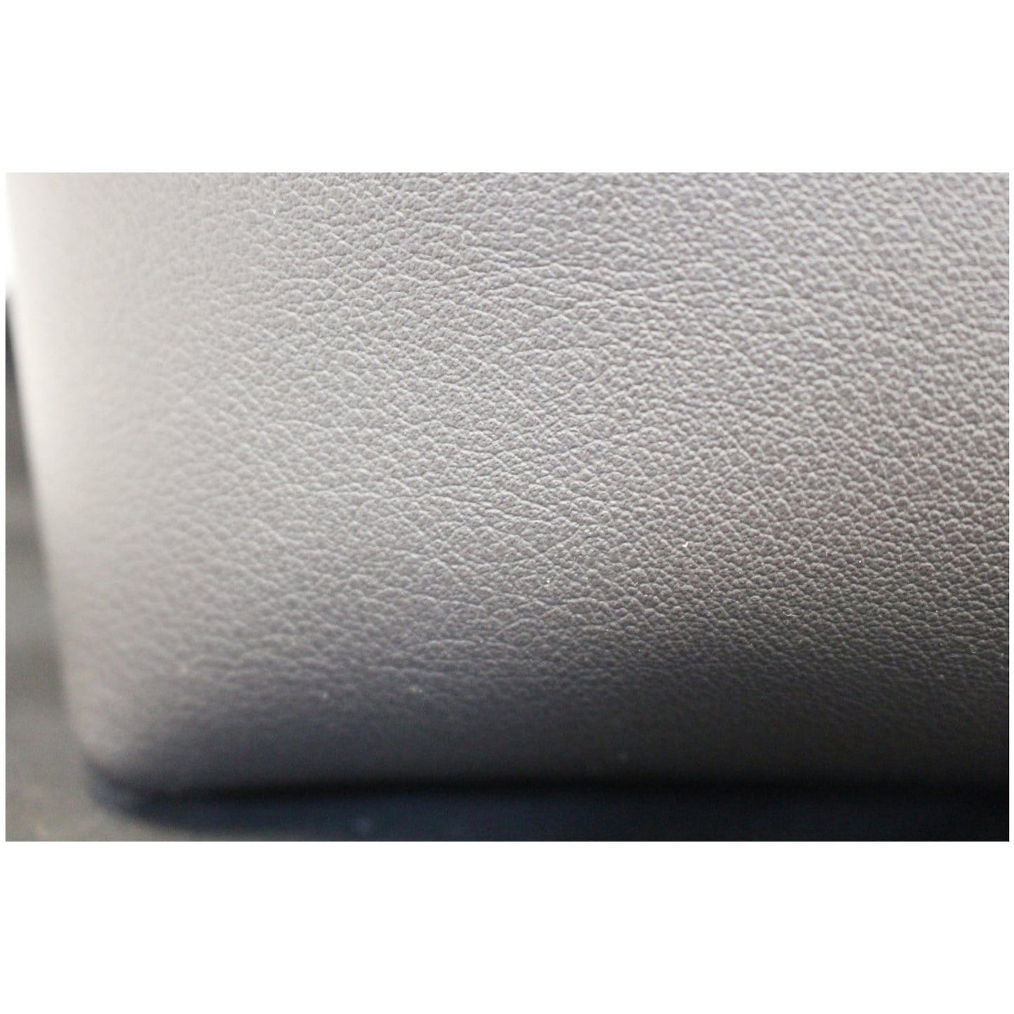 Yves Saint Laurent Leather Shopping Tote Bag Grey