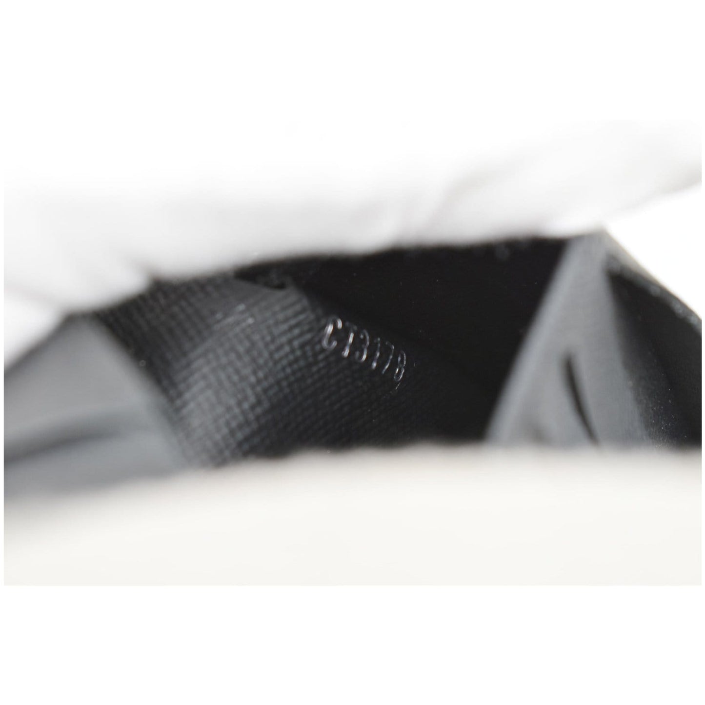 LOUIS VUITTON Monogram Eclipse Canvas Multiple Wallet Black/Grey