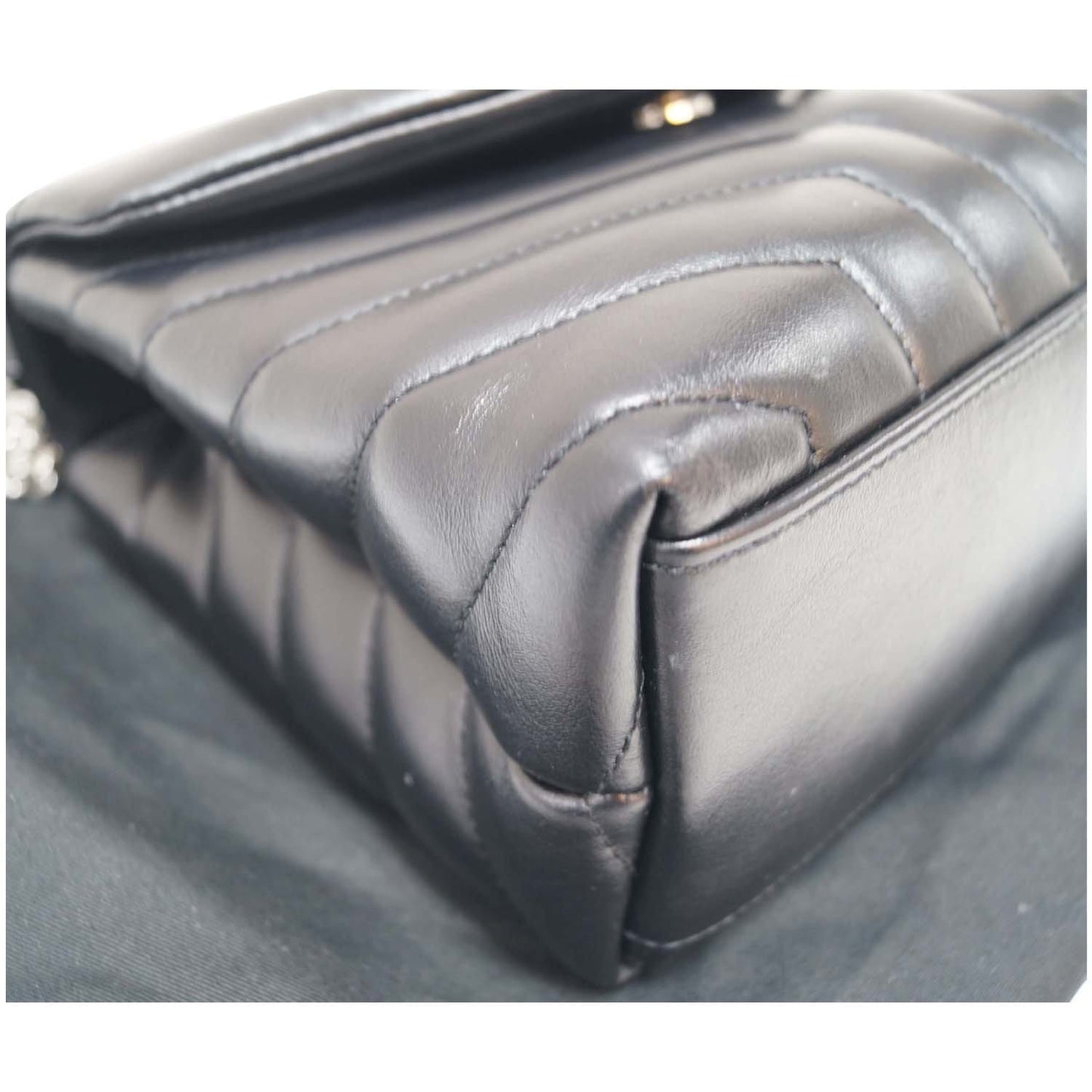 SAINT LAURENT Matelasse Loulou Monogram Calfskin Shoulder Bag Black