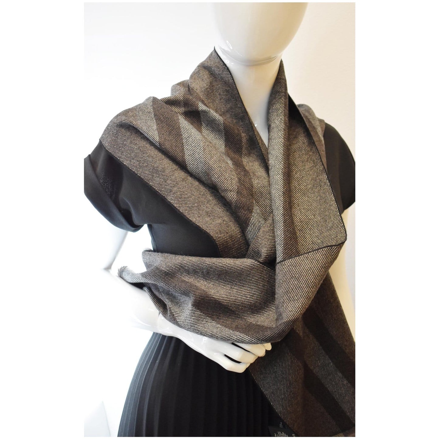 GUCCI Web Stripe Wool Scarf Brown 387574