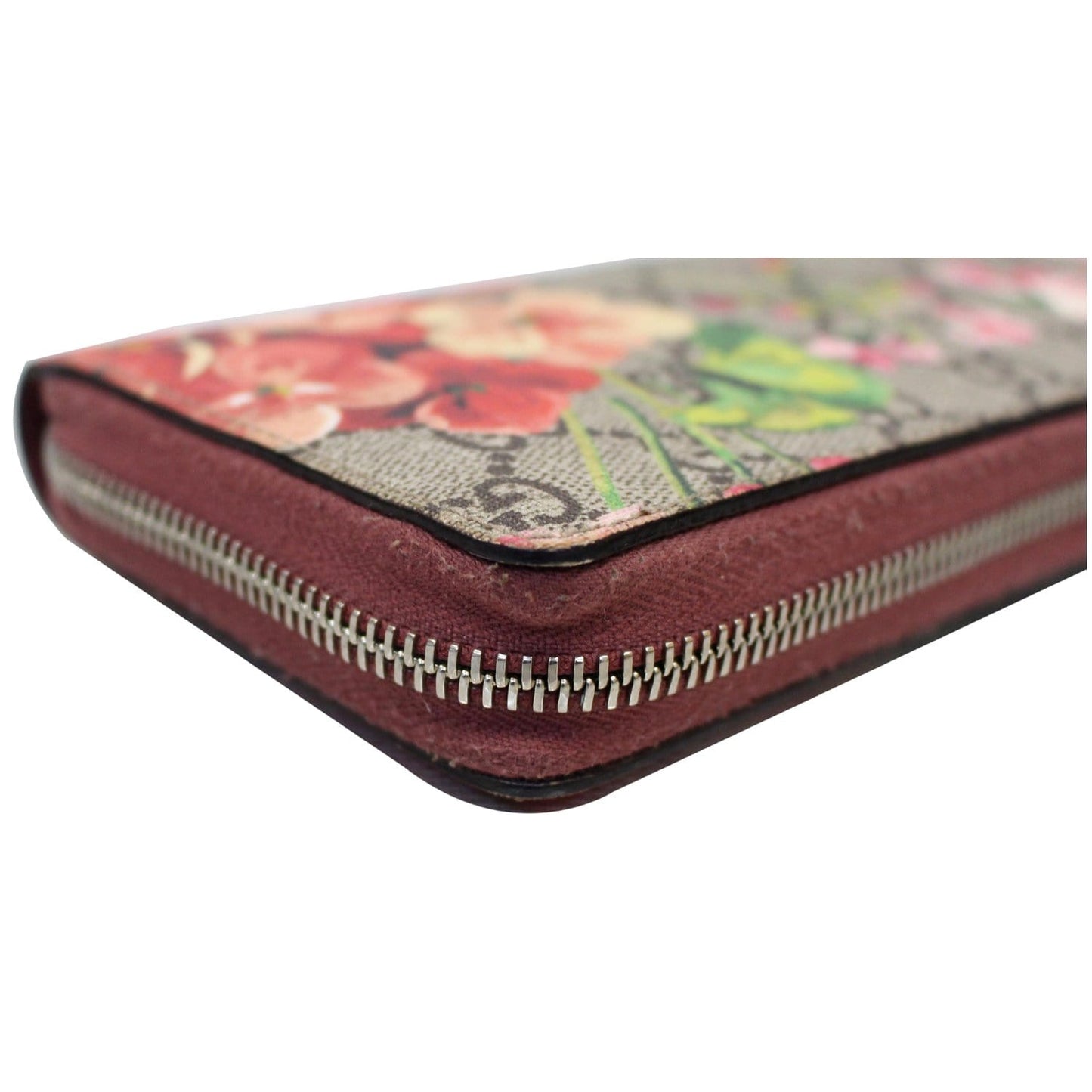 GUCCI GG Blooms Supreme Canvas Zip Around Wallet Beige/Ebony 404071