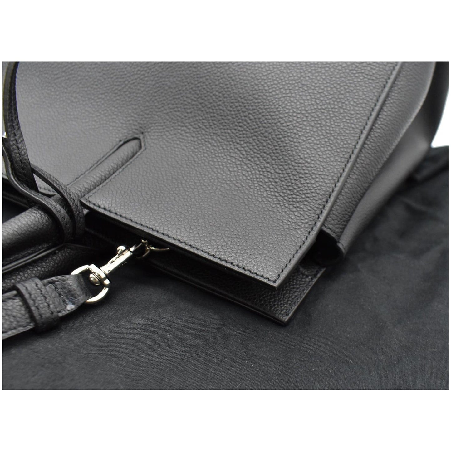 YVES SAINT LAURENT Cabas Rive Gauche Leather Tote Bag Black