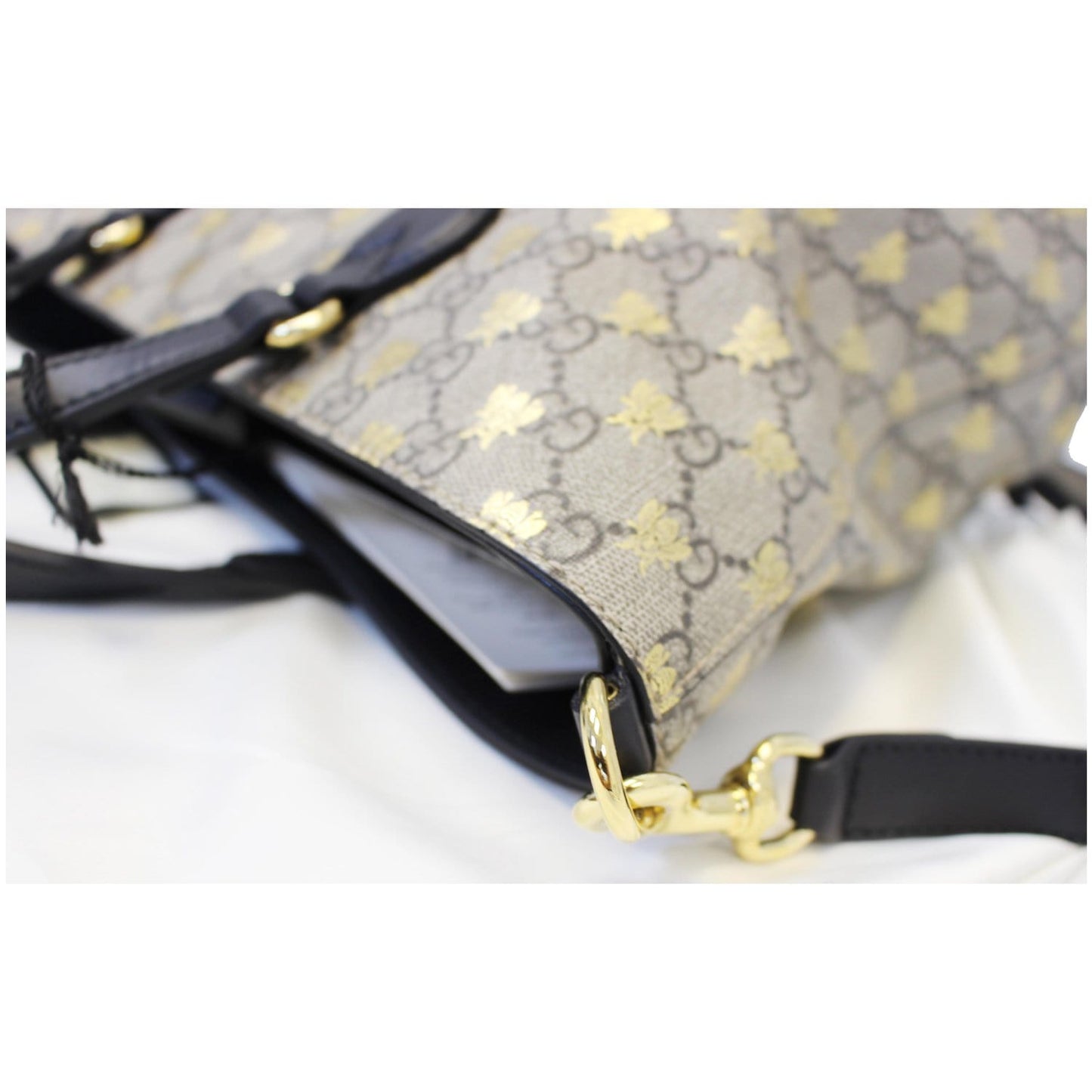 GUCCI GG Supreme Bees Monogram Tote Bag Black/Gold 473887