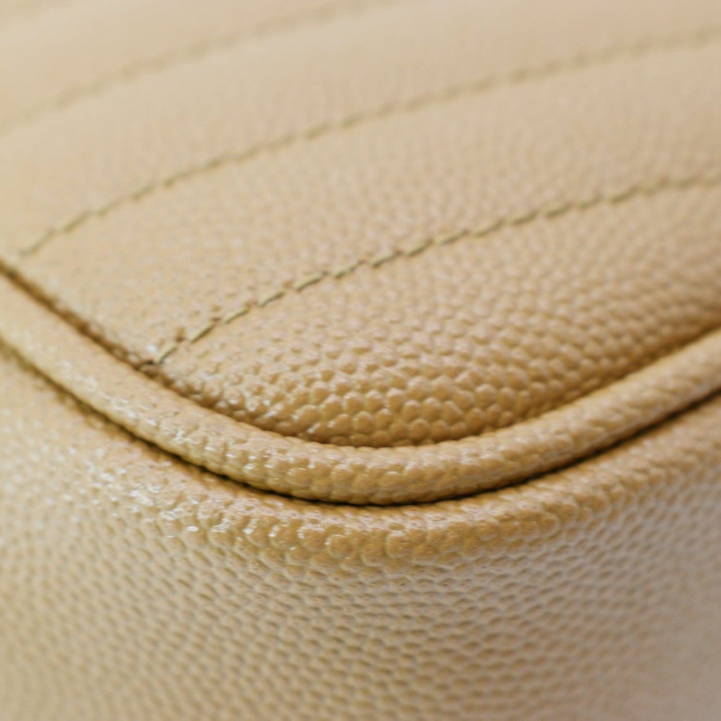 YVES SAINT LAURENT Mini Lou Grain De Poudre Camera Crossbody Bag Dark Natural