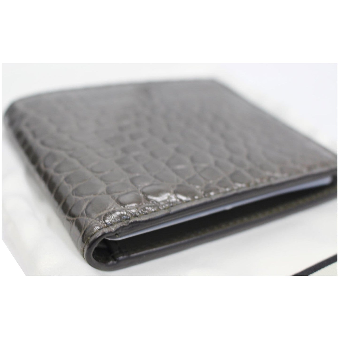 GUCCI Bi-Fold Crocodile Leather Wallet Black 365482 - 25% OFF