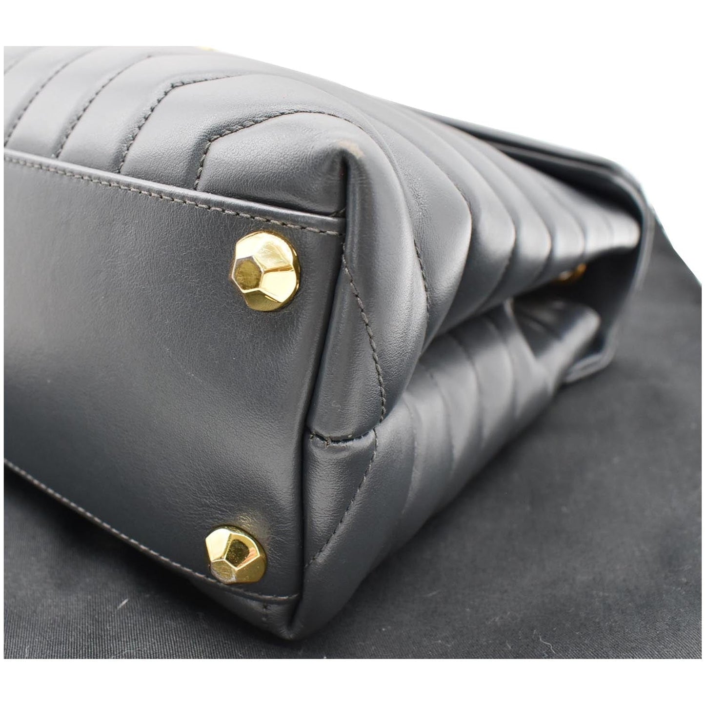 YVES SAINT LAURENT Medium Loulou Matelasse Leather Chain Shoulder Bag Dark Smog