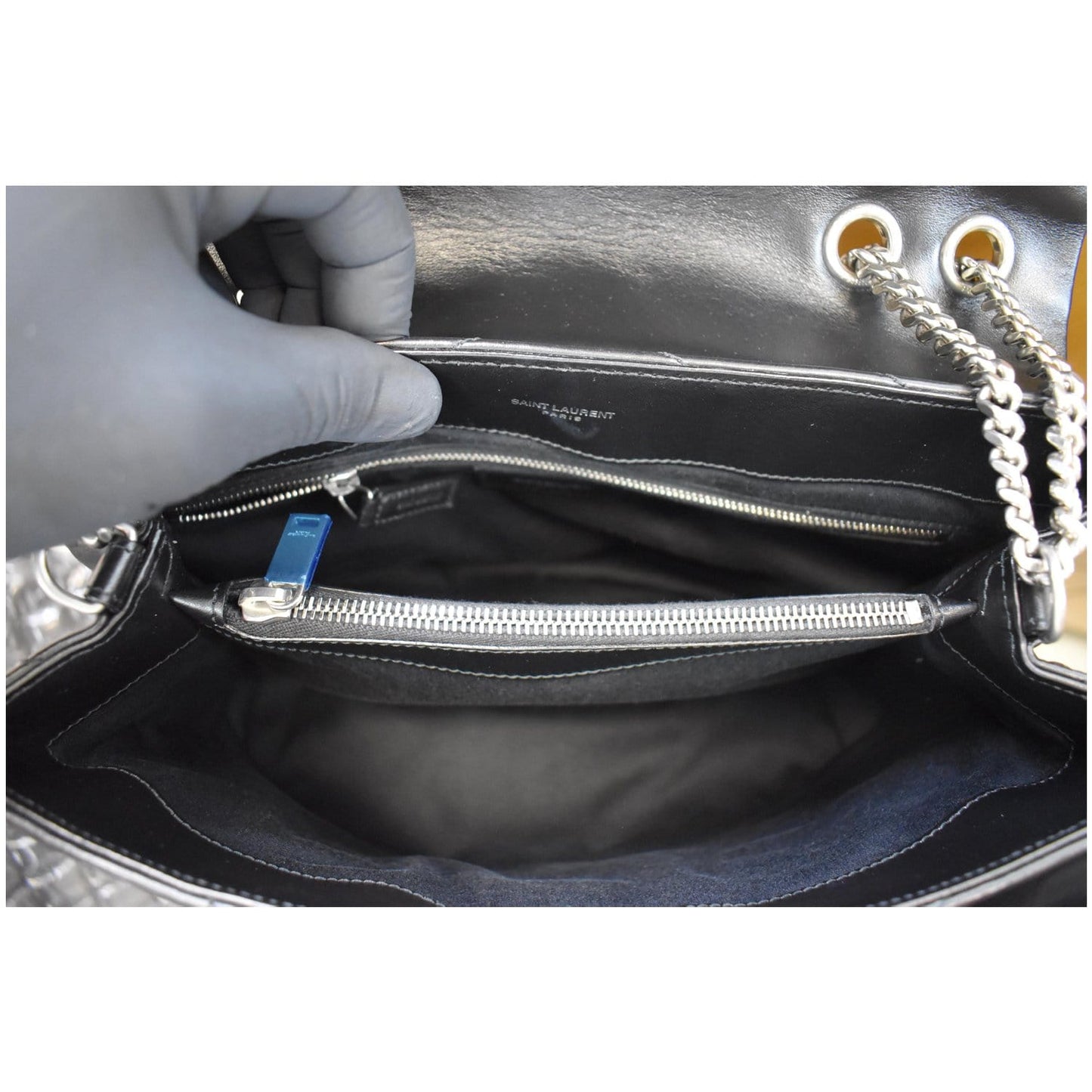 YVES SAINT LAURENT Medium Loulou Calfskin Matelasse Chain Shoulder Bag Black